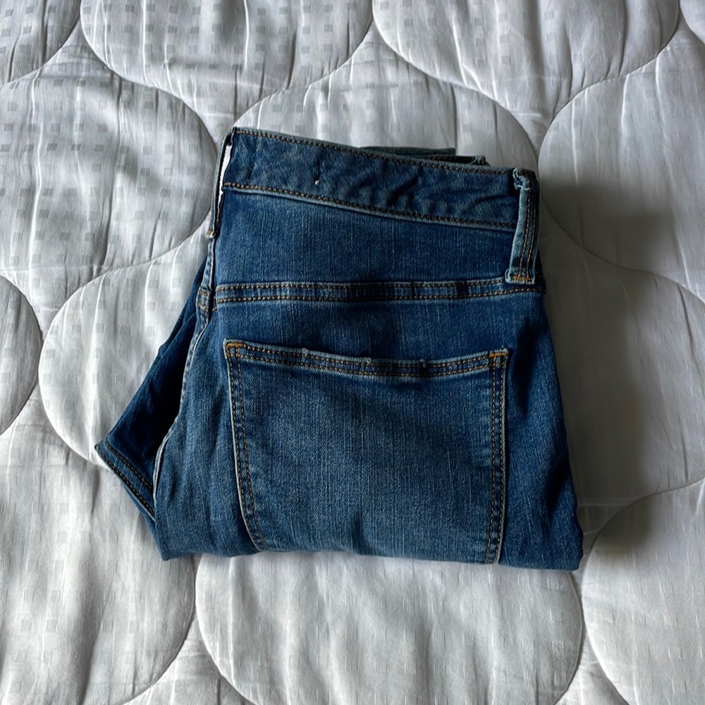 Universal Thread Blue High Rise Skinny jeans size 8 SHORT